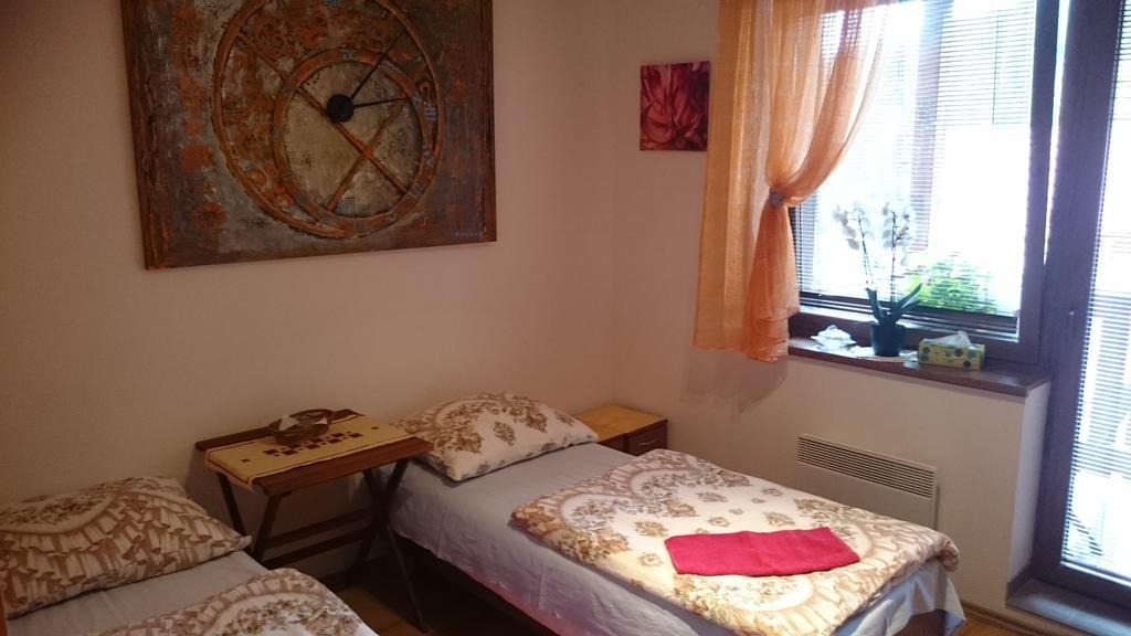 Fatrapark 1 U Sovicky Studio, Kuchynka, Kupelna,S Balkonom Gratis Parkovanie V Podzemnej Garazi รูชอมแบรอค ภายนอก รูปภาพ