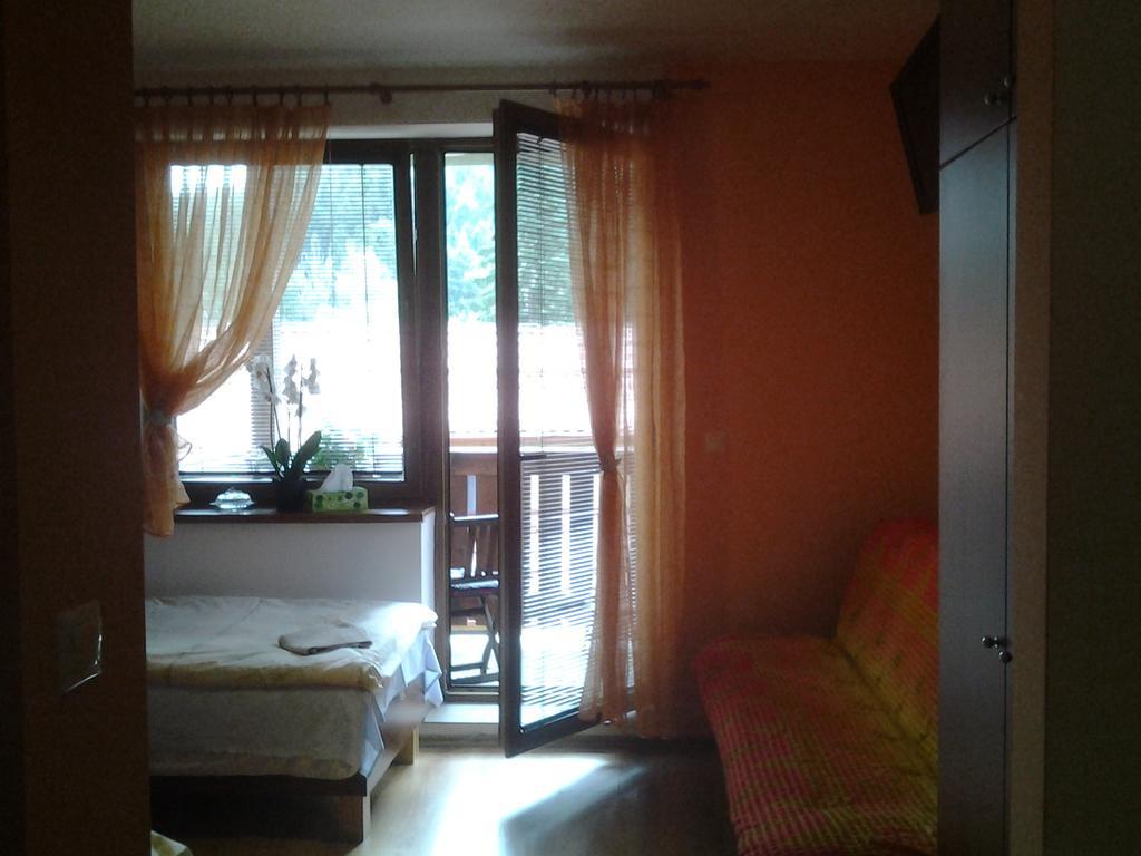 Fatrapark 1 U Sovicky Studio, Kuchynka, Kupelna,S Balkonom Gratis Parkovanie V Podzemnej Garazi รูชอมแบรอค ภายนอก รูปภาพ