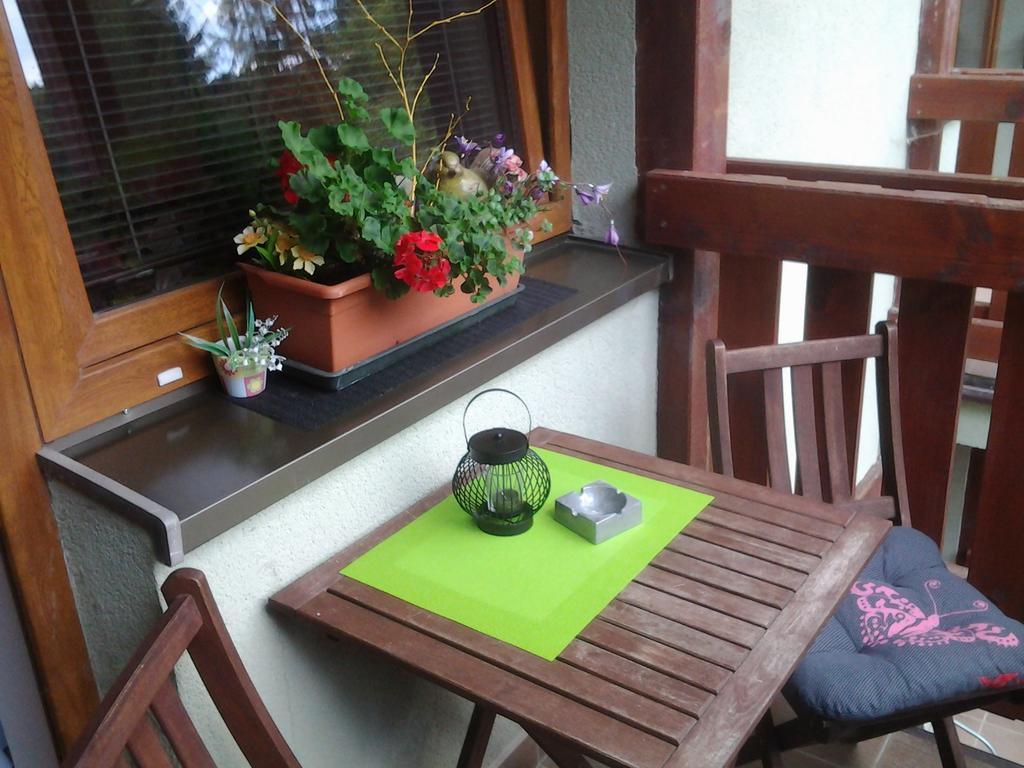 Fatrapark 1 U Sovicky Studio, Kuchynka, Kupelna,S Balkonom Gratis Parkovanie V Podzemnej Garazi รูชอมแบรอค ภายนอก รูปภาพ