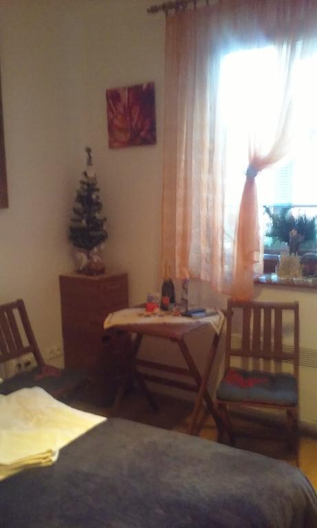 Fatrapark 1 U Sovicky Studio, Kuchynka, Kupelna,S Balkonom Gratis Parkovanie V Podzemnej Garazi รูชอมแบรอค ภายนอก รูปภาพ
