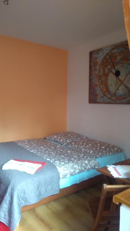 Fatrapark 1 U Sovicky Studio, Kuchynka, Kupelna,S Balkonom Gratis Parkovanie V Podzemnej Garazi รูชอมแบรอค ภายนอก รูปภาพ