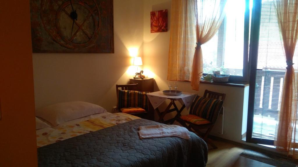 Fatrapark 1 U Sovicky Studio, Kuchynka, Kupelna,S Balkonom Gratis Parkovanie V Podzemnej Garazi รูชอมแบรอค ภายนอก รูปภาพ